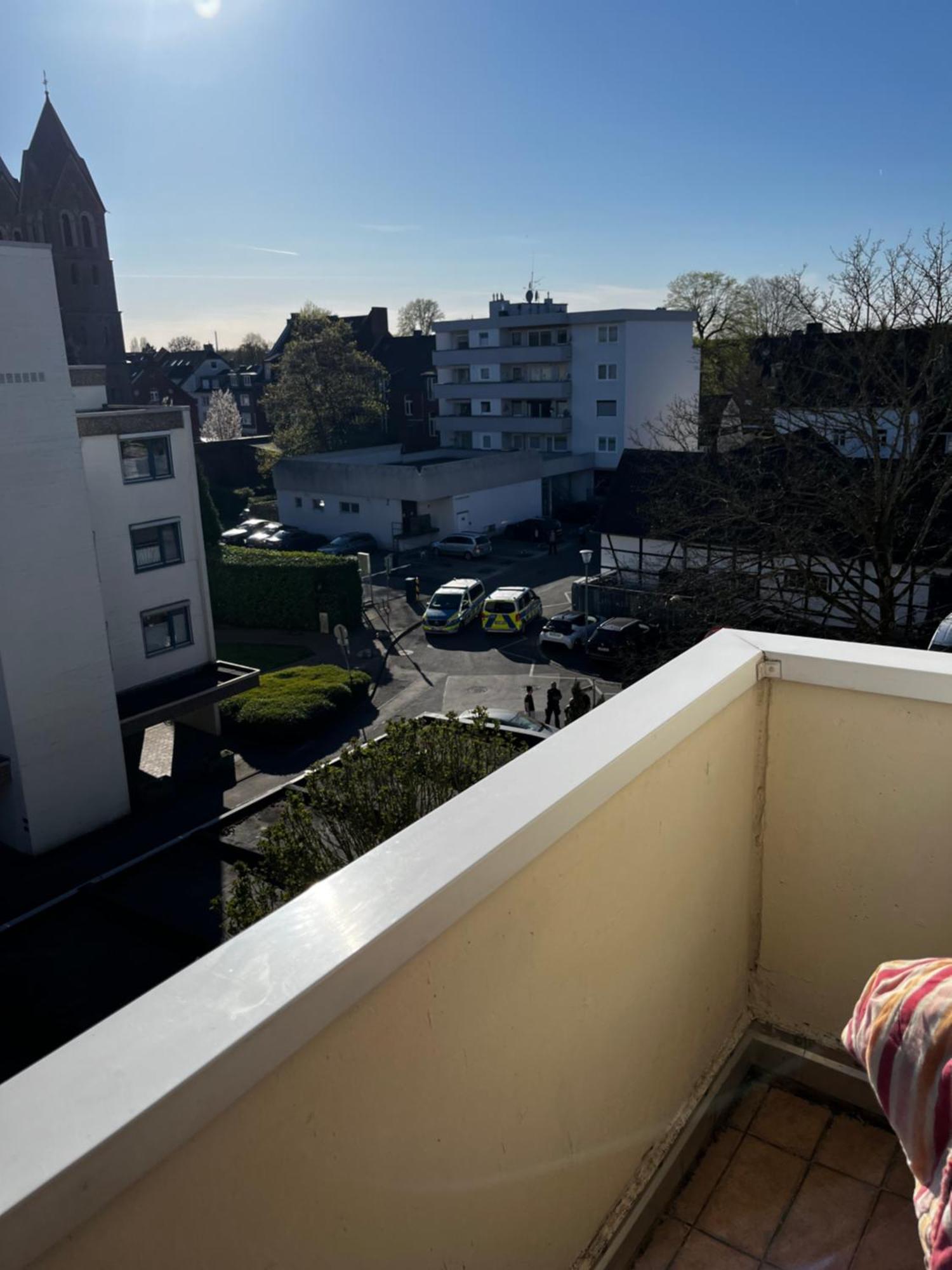 Gemuetliche, Ganze Wohnung In Ruhiger, Zentraler Lage Leverkusen Buitenkant foto